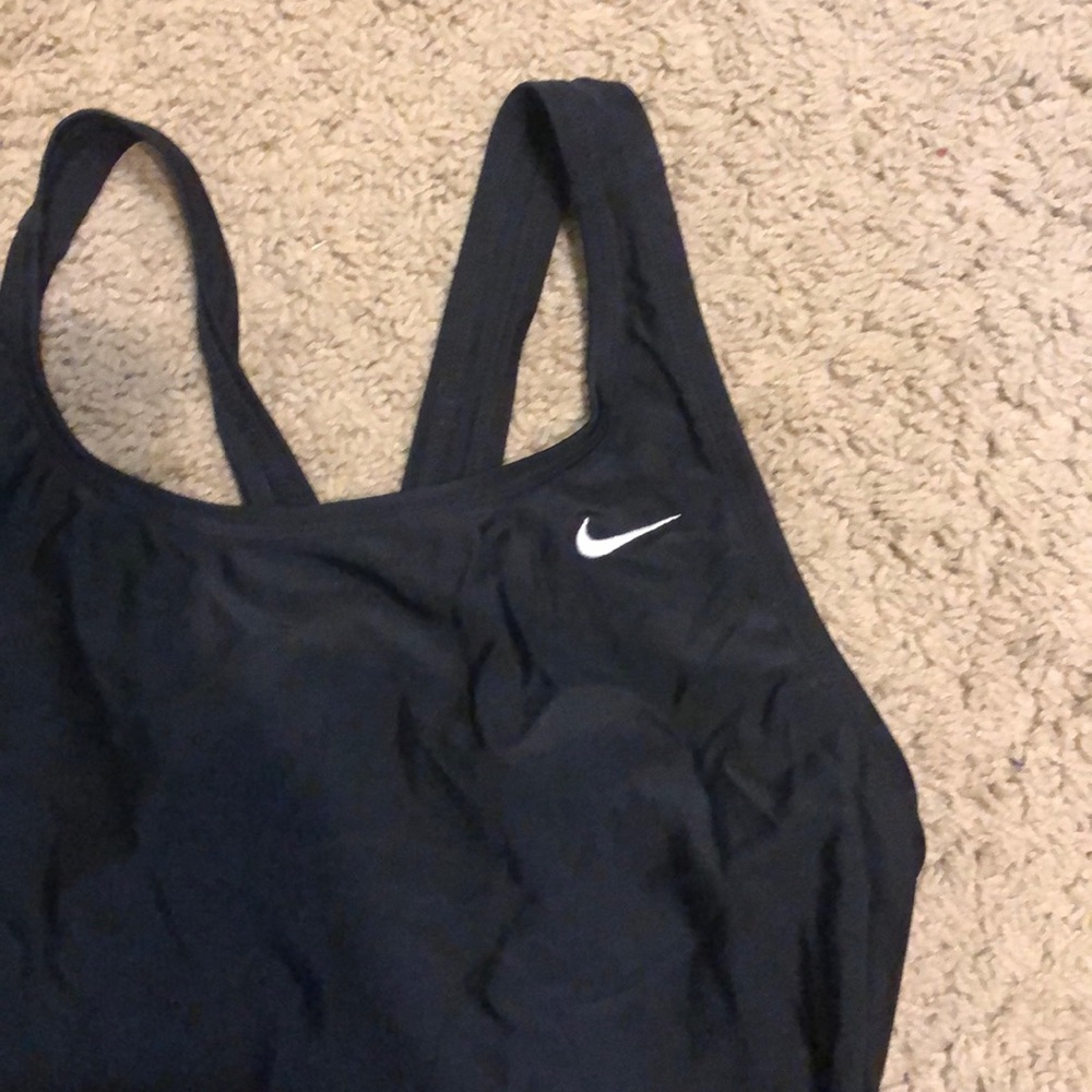 Nike One Piece - Picture 2 of 3